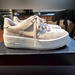 Nike Air Force 1 Sage (pink) Suede Low Sneakers. Size 6.5.